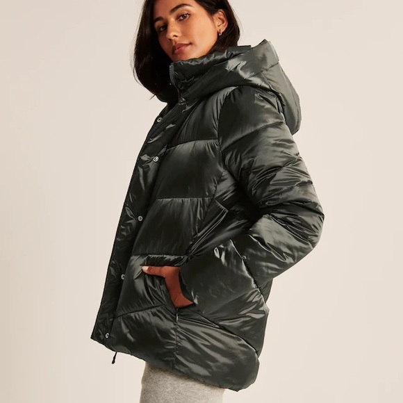 Abercrombie & Fitch Ultra Mid-Length Puffer - Picture 5 of 7